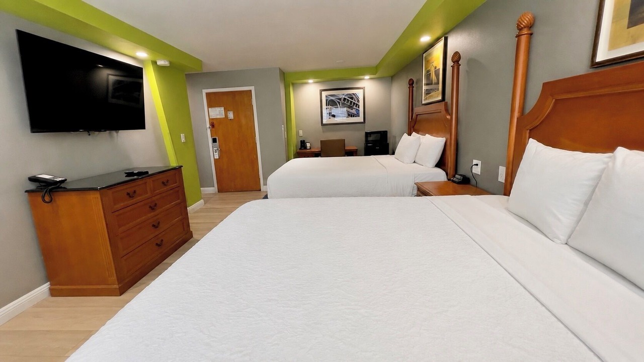 Photo of Bedroom in Outer Sunset