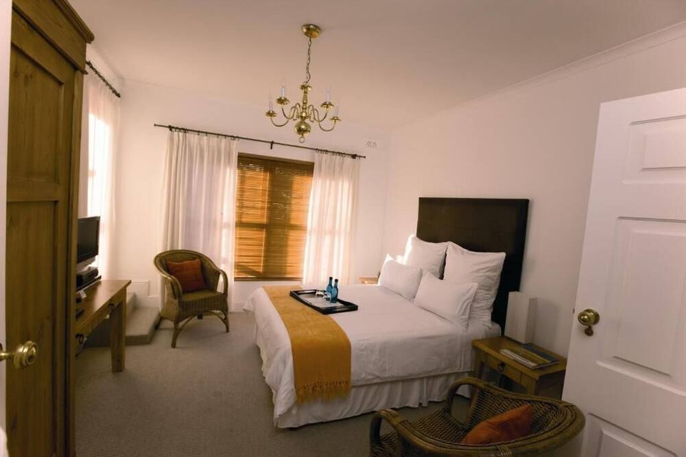 Photo of Bedroom in Elgin