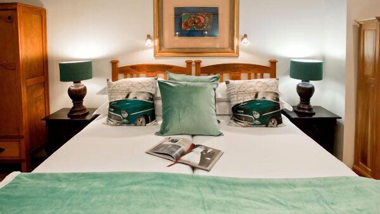 Photo of Bedroom in Oudtshoorn