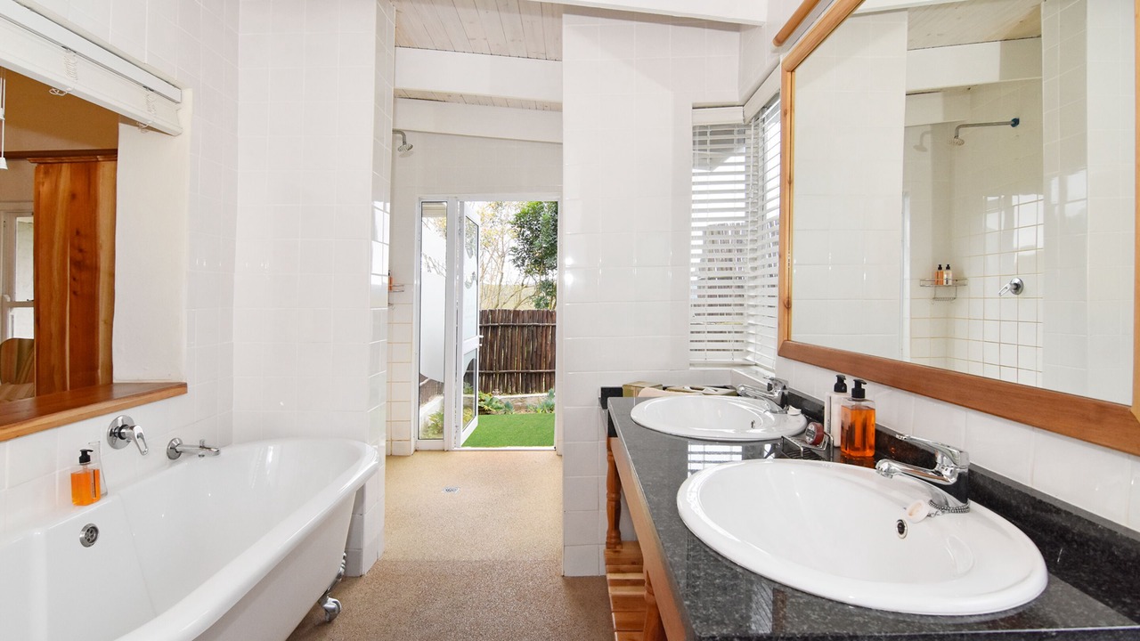 Photo of Bathroom in Addo