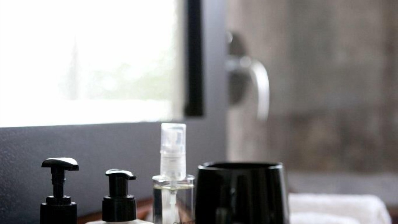 Photo of Bathroom in Rosebank