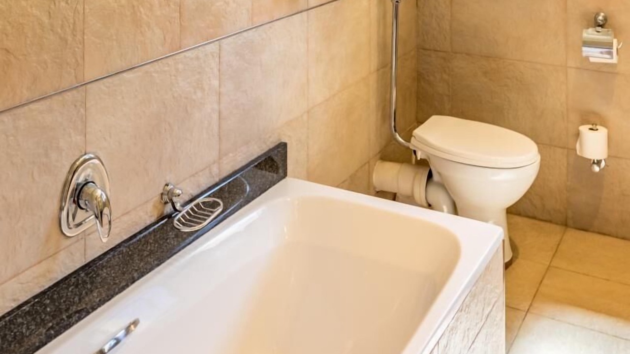 Photo of Bathroom in Greater Johannesburg Metropolitan Area