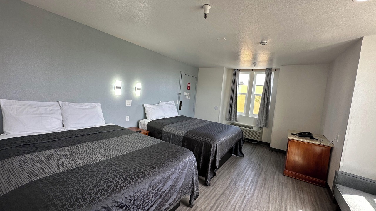 Photo of Bedroom in Westside Santa Cruz