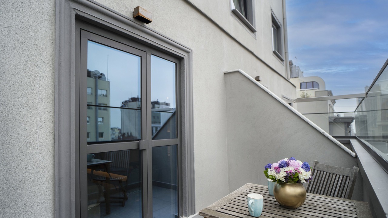 Photo of Patio Balcony in Talimhane