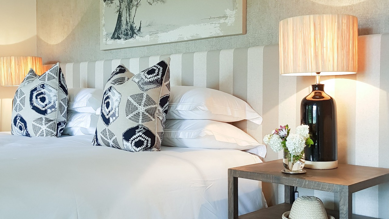 Photo of Bedroom in Curry's Post