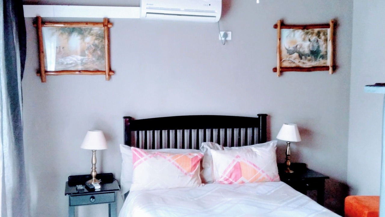 Photo of Bedroom in Moses Kotane