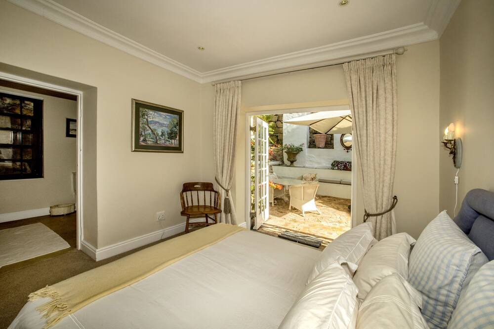 Photo of Livingroom in Kalk Bay