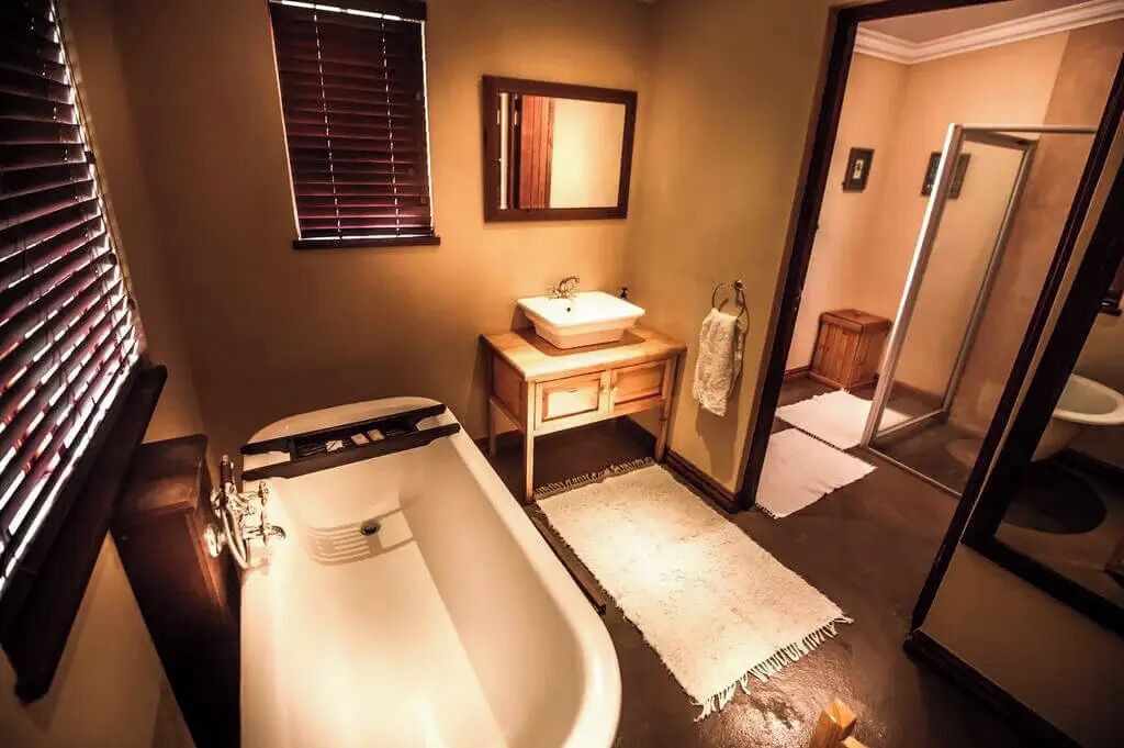 Photo of Bathroom in Nottingham Road