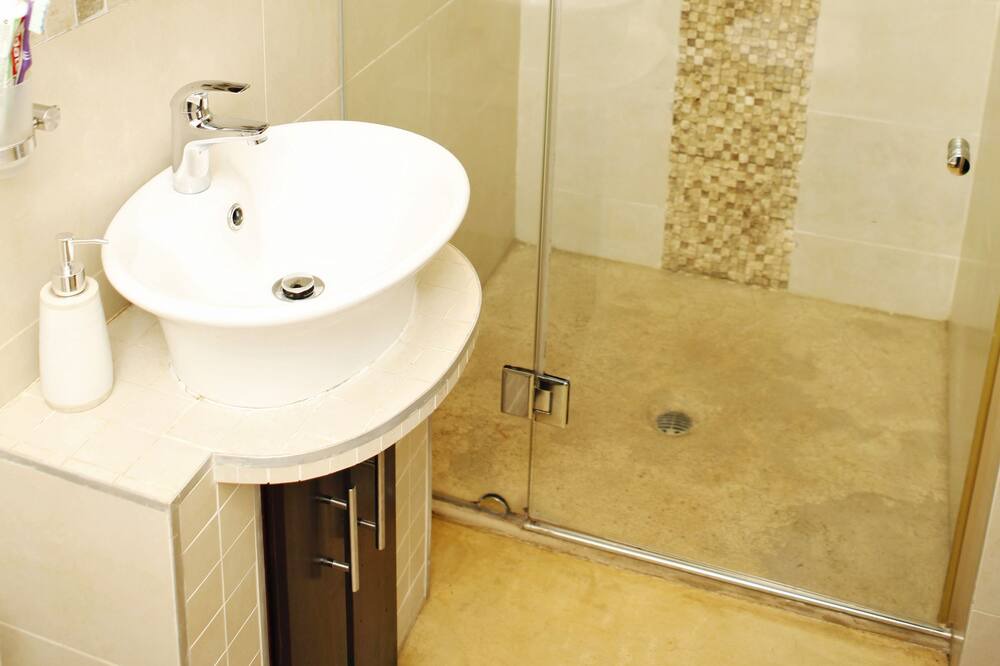 Photo of Bathroom in Kingsburgh
