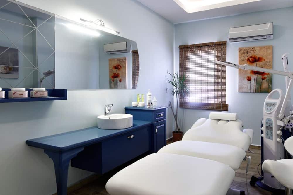 Photo of Bedroom in Sindirgi