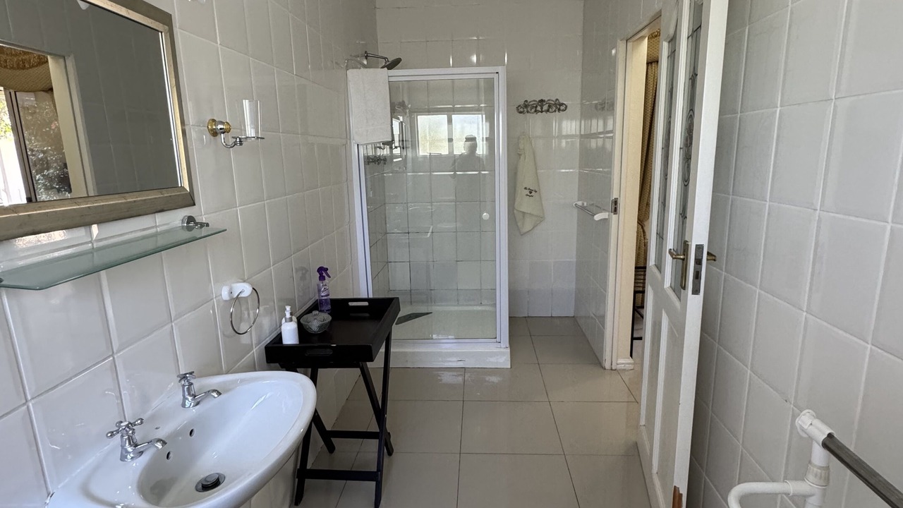 Photo of Bathroom in Springbok