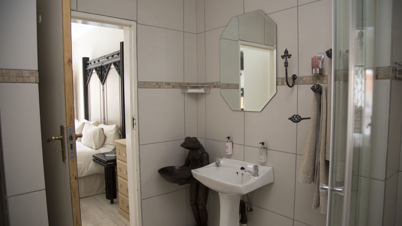 Photo of Bathroom in Garsfontein