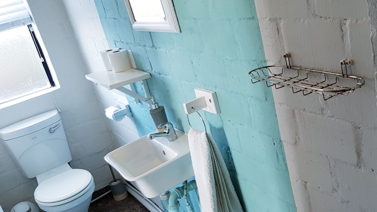Photo of Bathroom in Grotto Bay