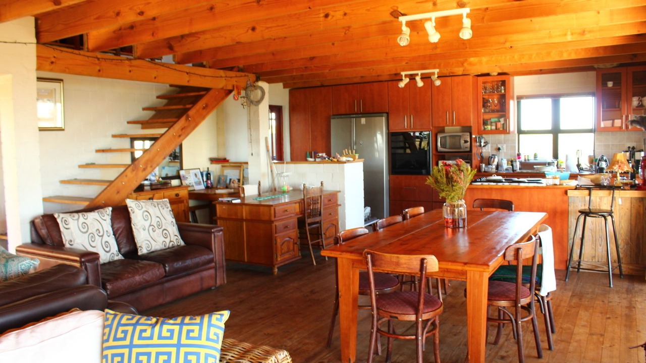 Photo of Livingroom in Grotto Bay