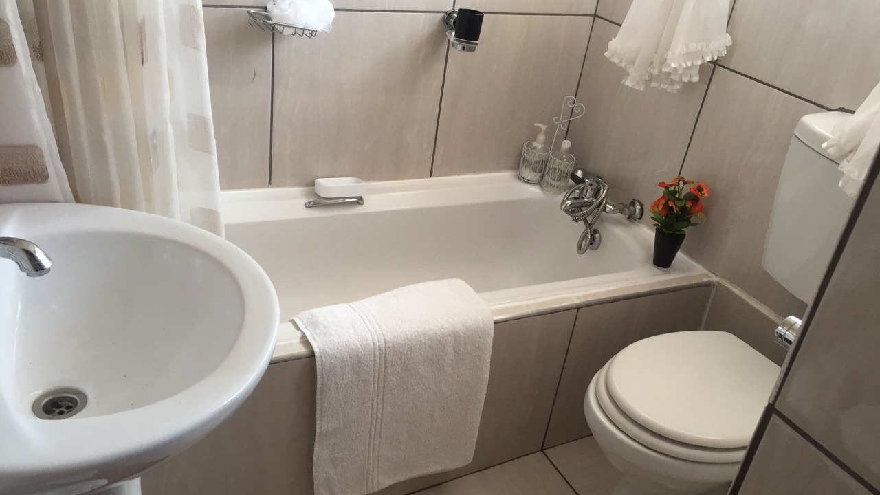 Photo of Bathroom in Greater Johannesburg Metropolitan Area