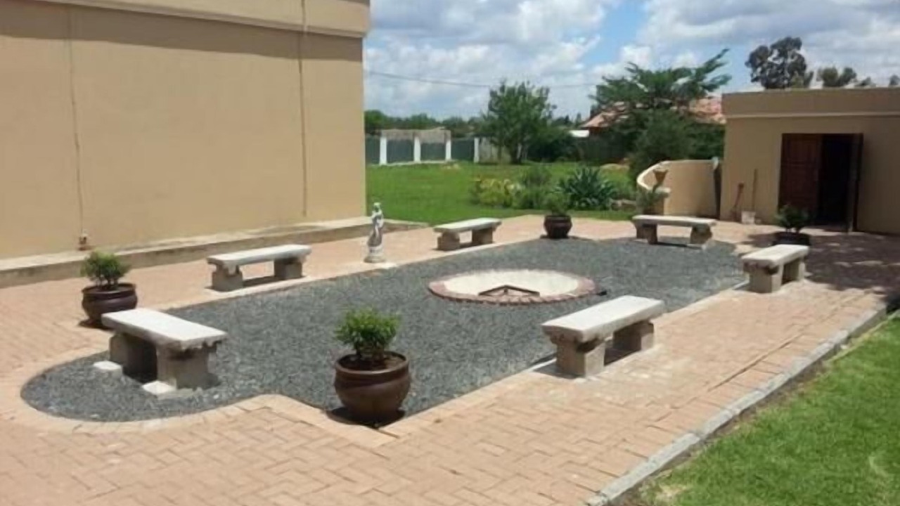 Photo of Patio Balcony in Standerton