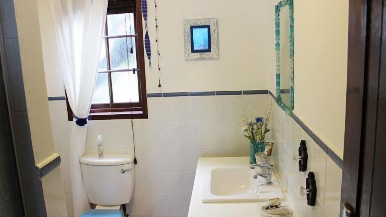 Photo of Bathroom in Great Brak River