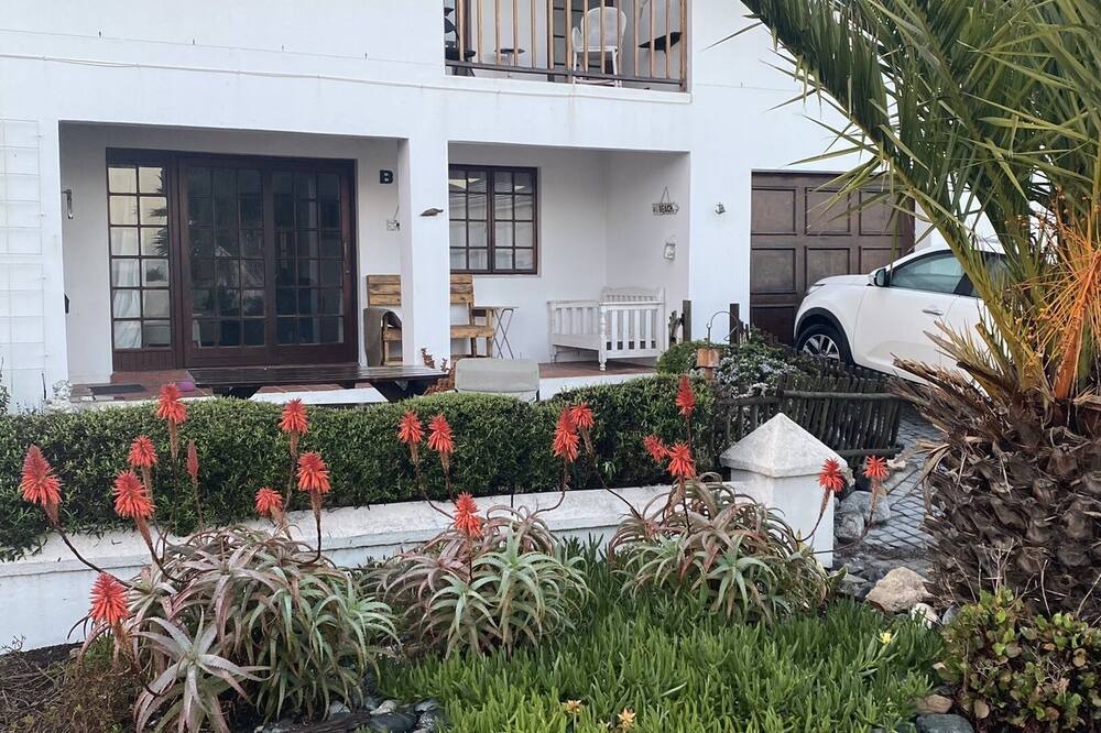 Photo of Outdoor in Shelley Point