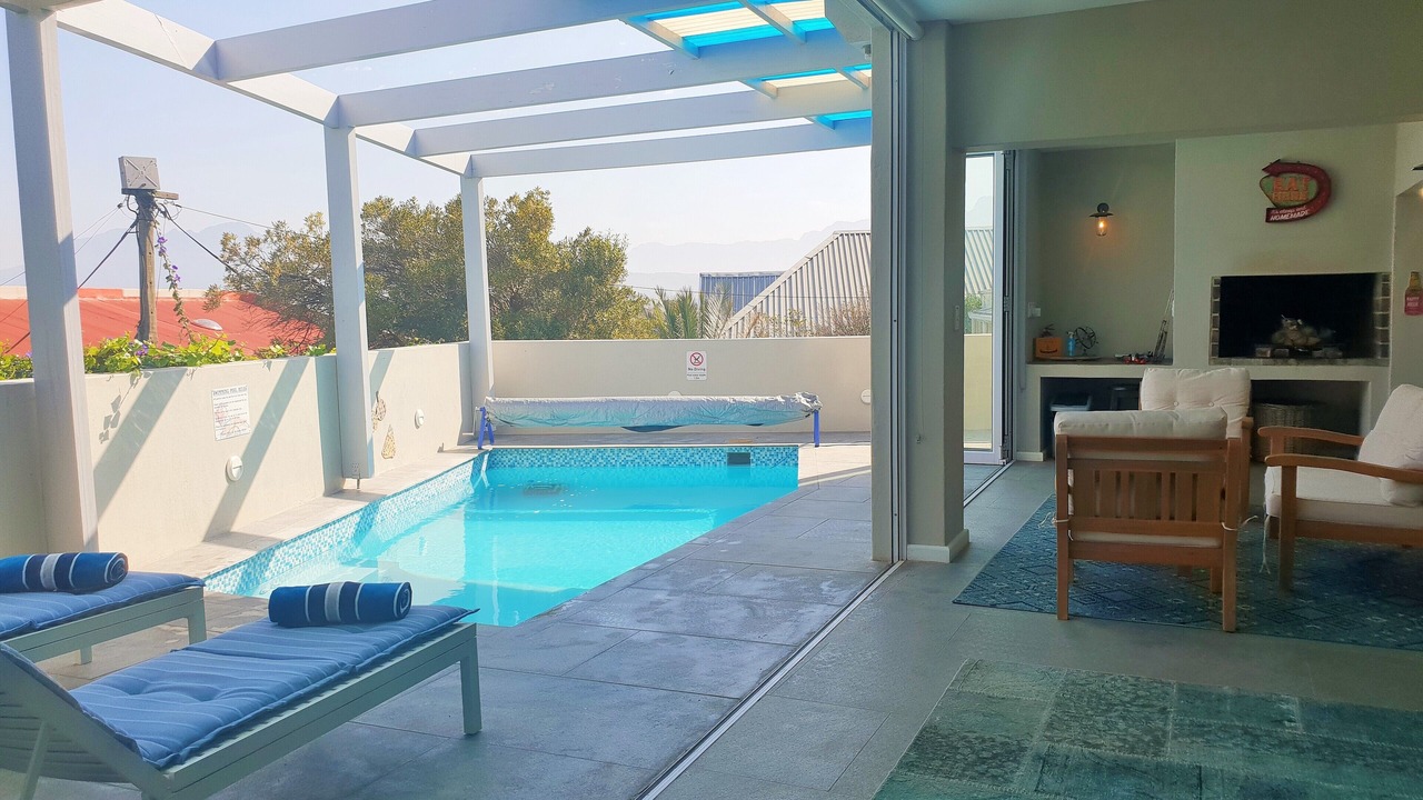 Photo of Bedroom in Gordons Bay Central