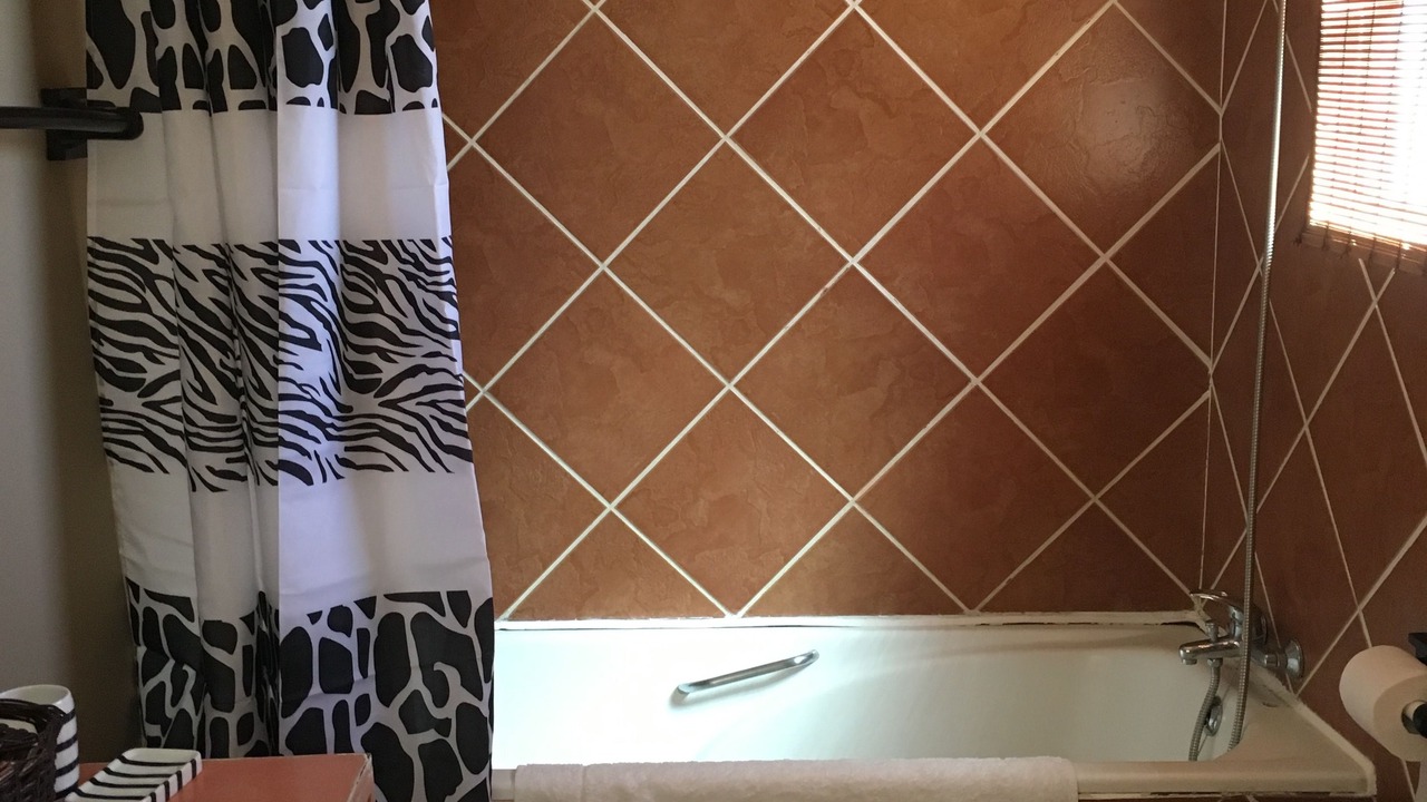 Photo of Bathroom in Calitzdorp