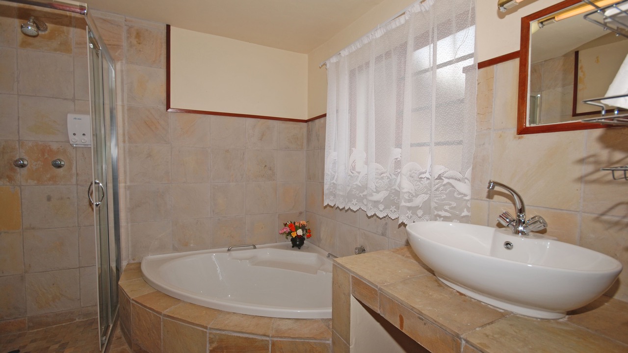 Photo of Bathroom in Greater Johannesburg Metropolitan Area