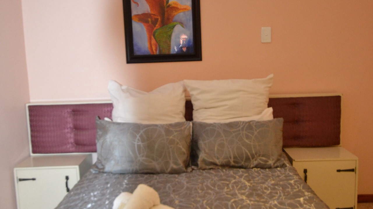 Photo of Bedroom in Emalahleni
