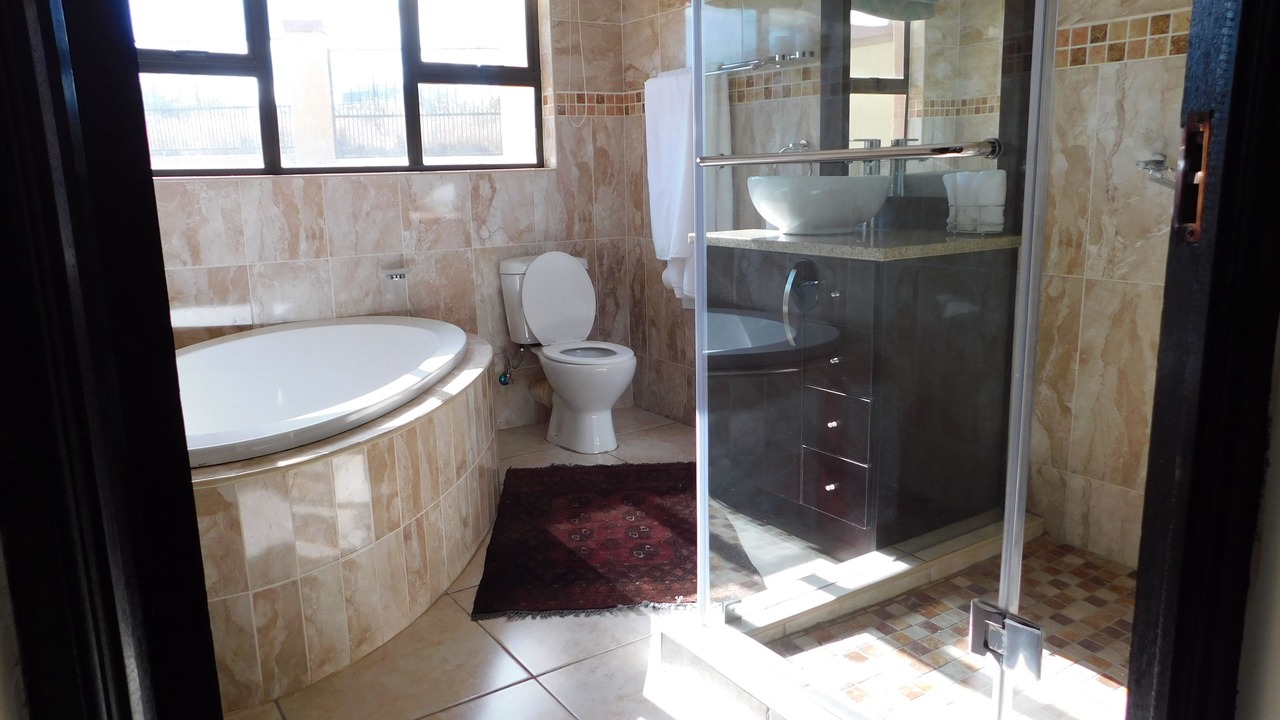 Photo of Bathroom in Moreleta Park