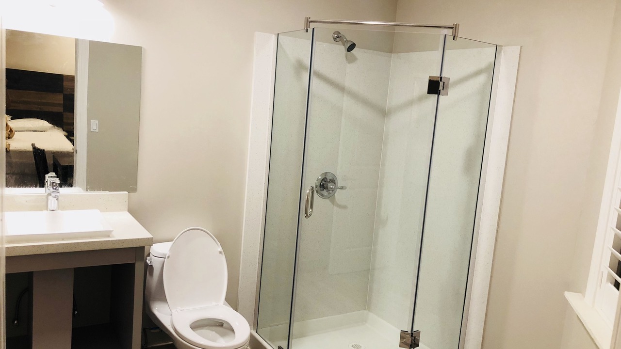 Photo of Bathroom in Tenderloin