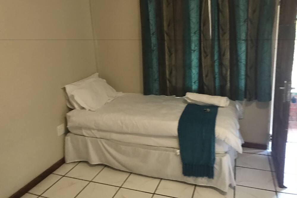 Photo of Bedroom in Louis Trichardt