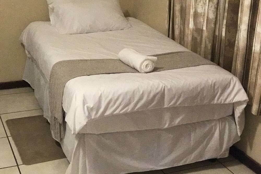 Photo of Bedroom in Louis Trichardt