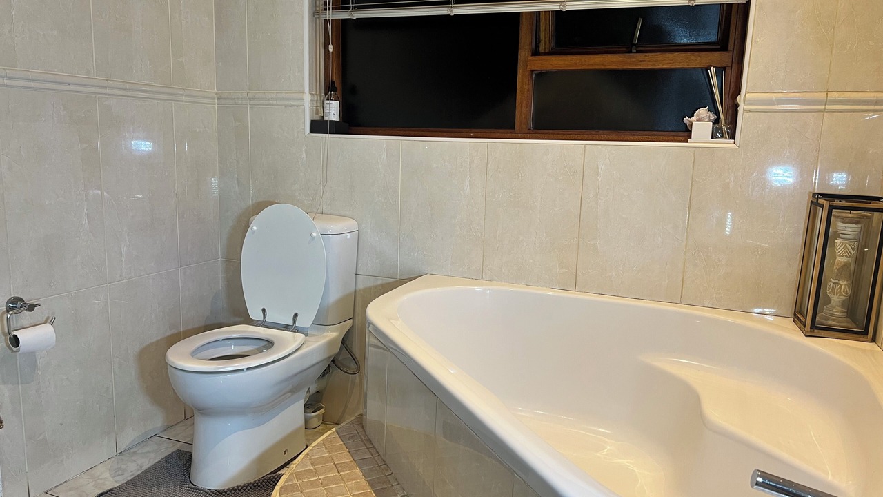 Photo of Bathroom in Glenvista