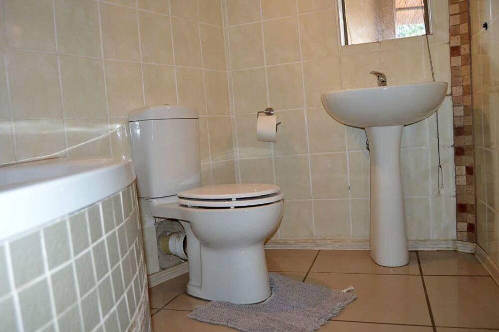 Photo of Bathroom in Moses Kotane