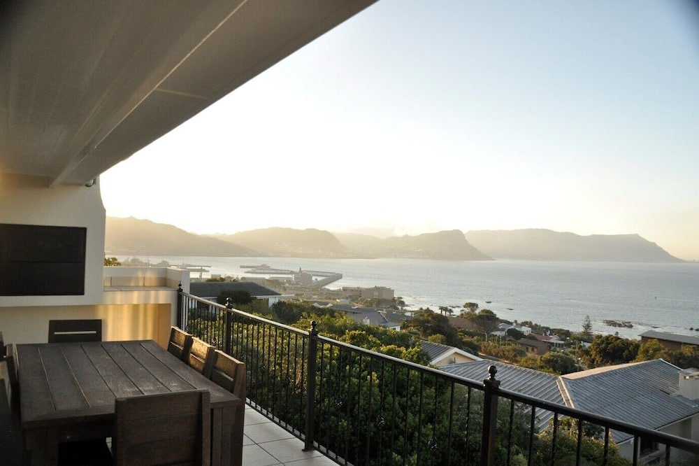 Photo of Patio Balcony in Simon's Town