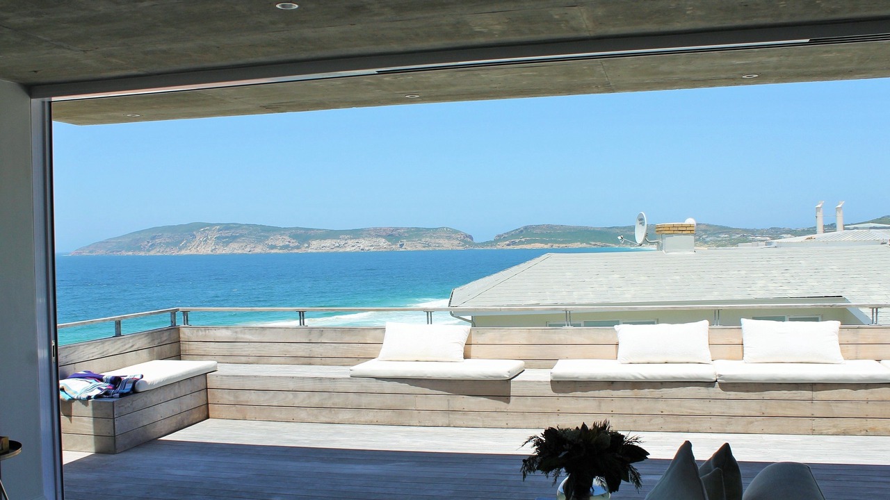 Photo of Patio Balcony in Robberg Beach