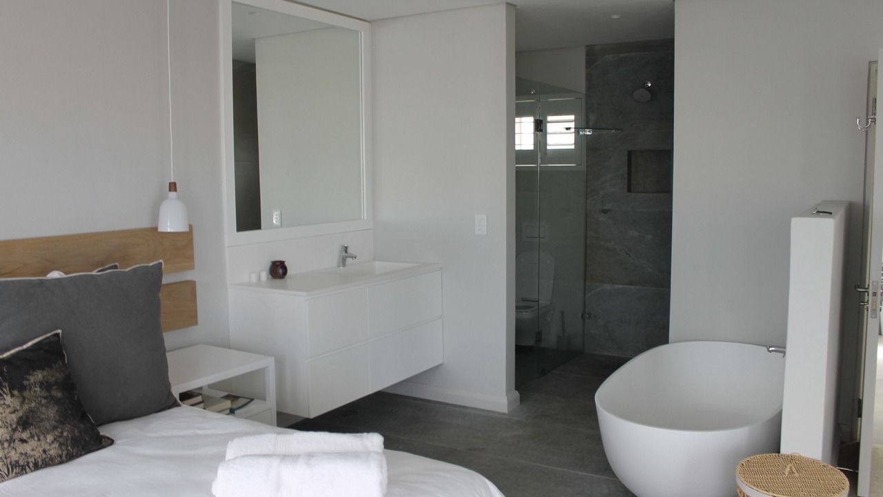 Photo of Bathroom in Robberg Beach