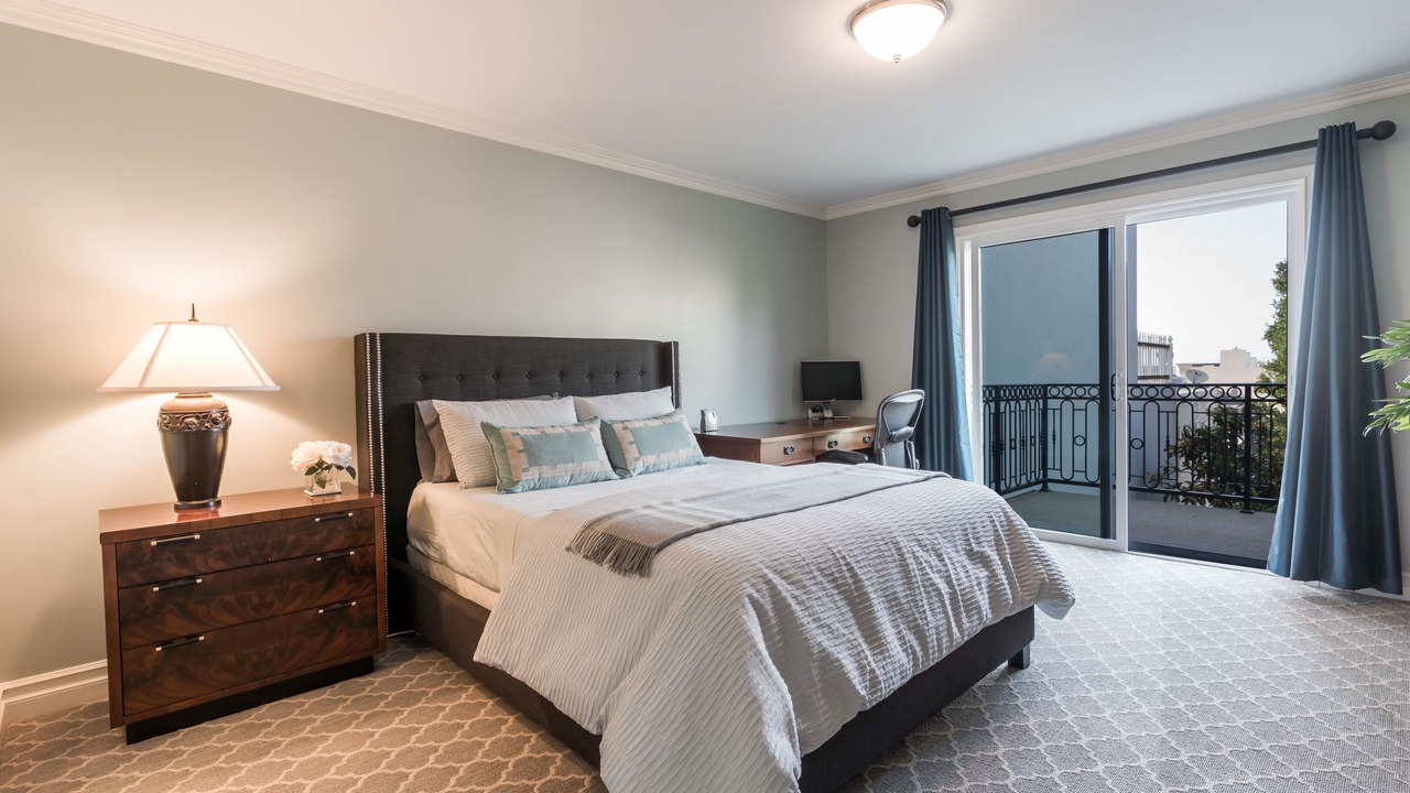 Photo of Others in Pacific Heights
