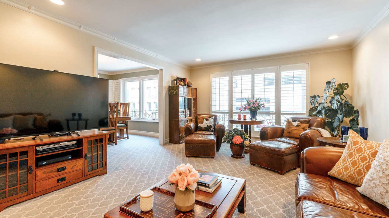 Photo of Livingroom in Pacific Heights