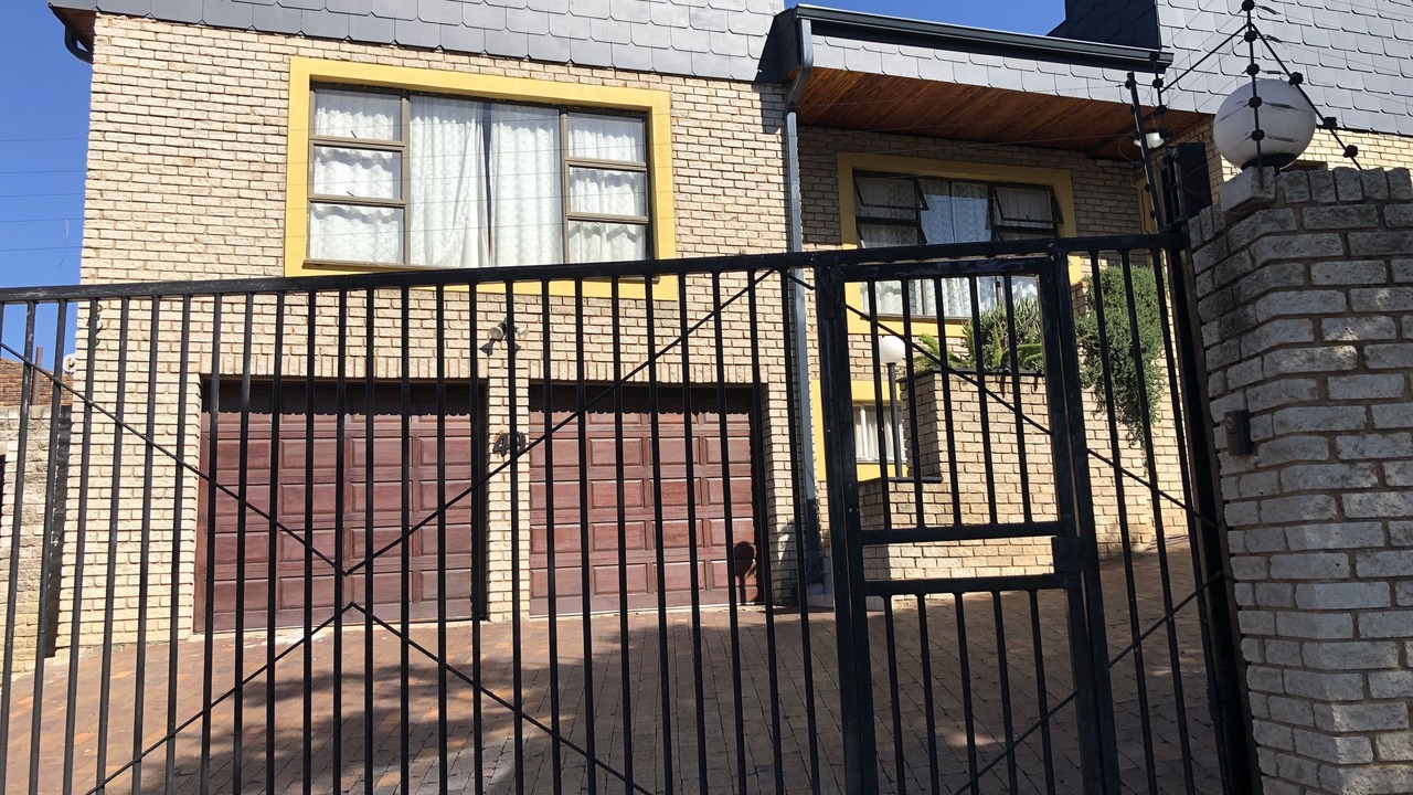 Photo of Outdoor in Glenvista