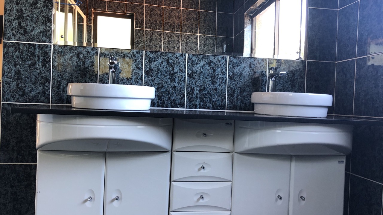 Photo of Bathroom in Glenvista