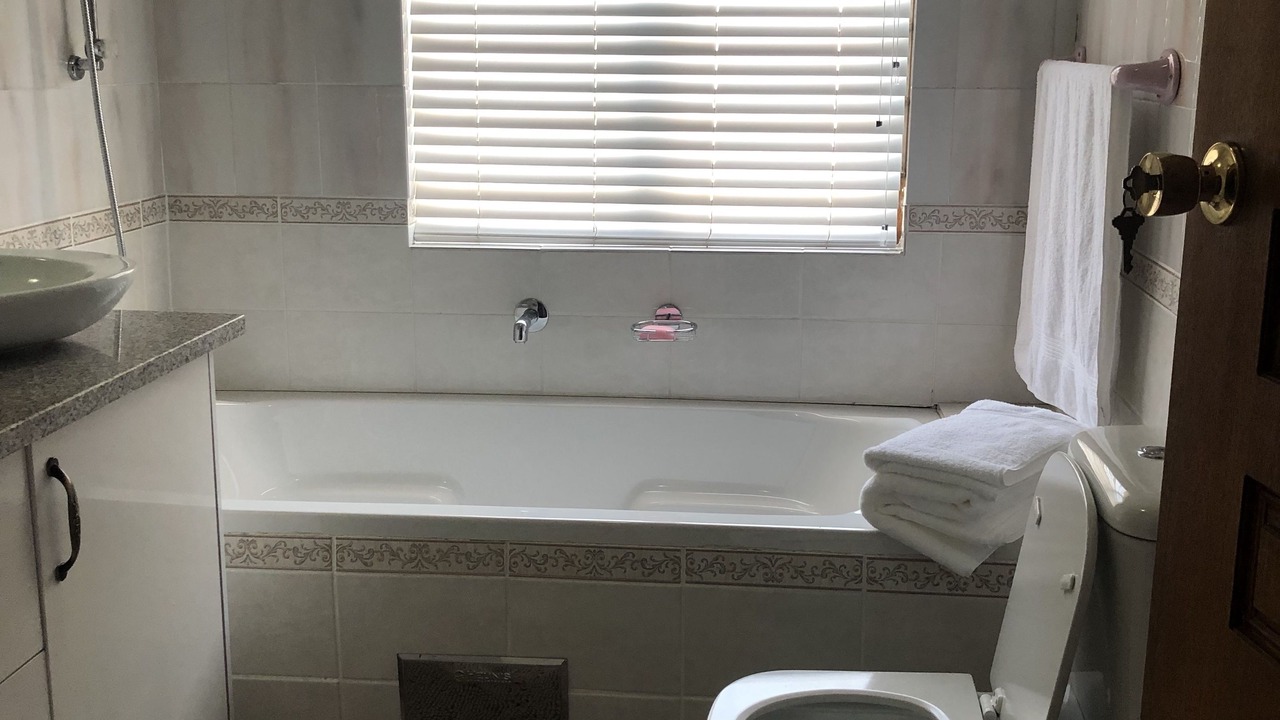 Photo of Bathroom in Glenvista