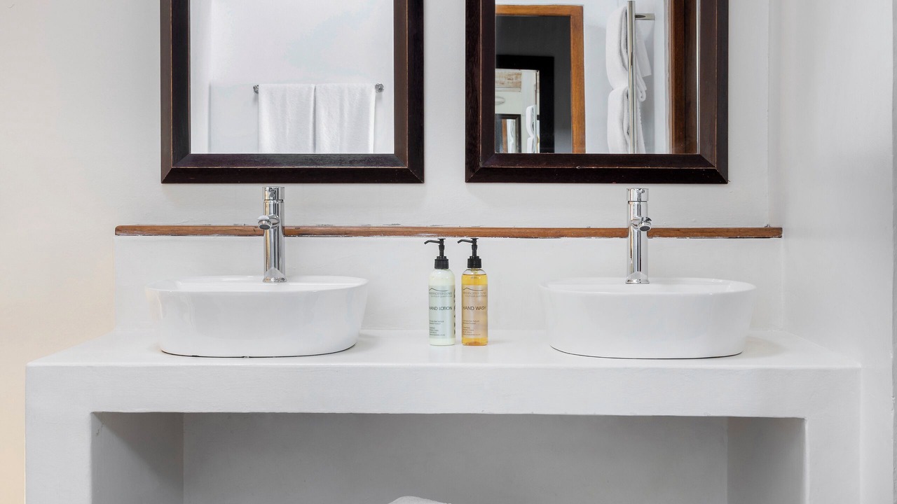 Photo of Bathroom in Paternoster