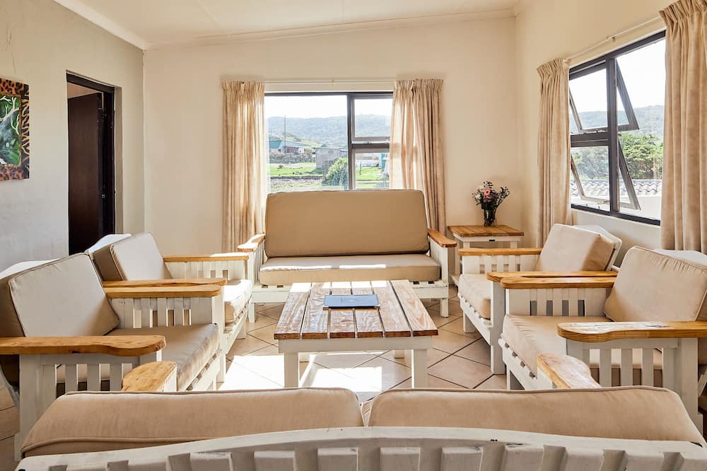 Photo of Livingroom in Mgxotyeni