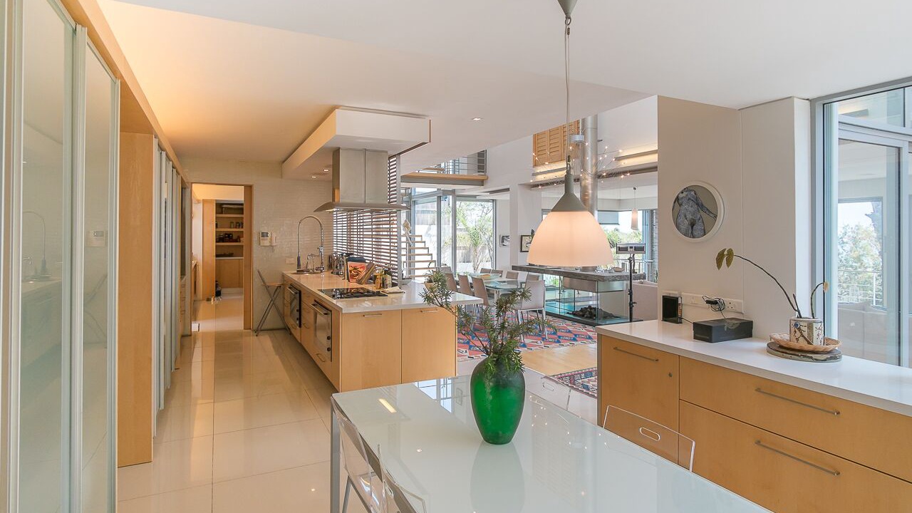 Photo of Kitchen in Bantry Bay