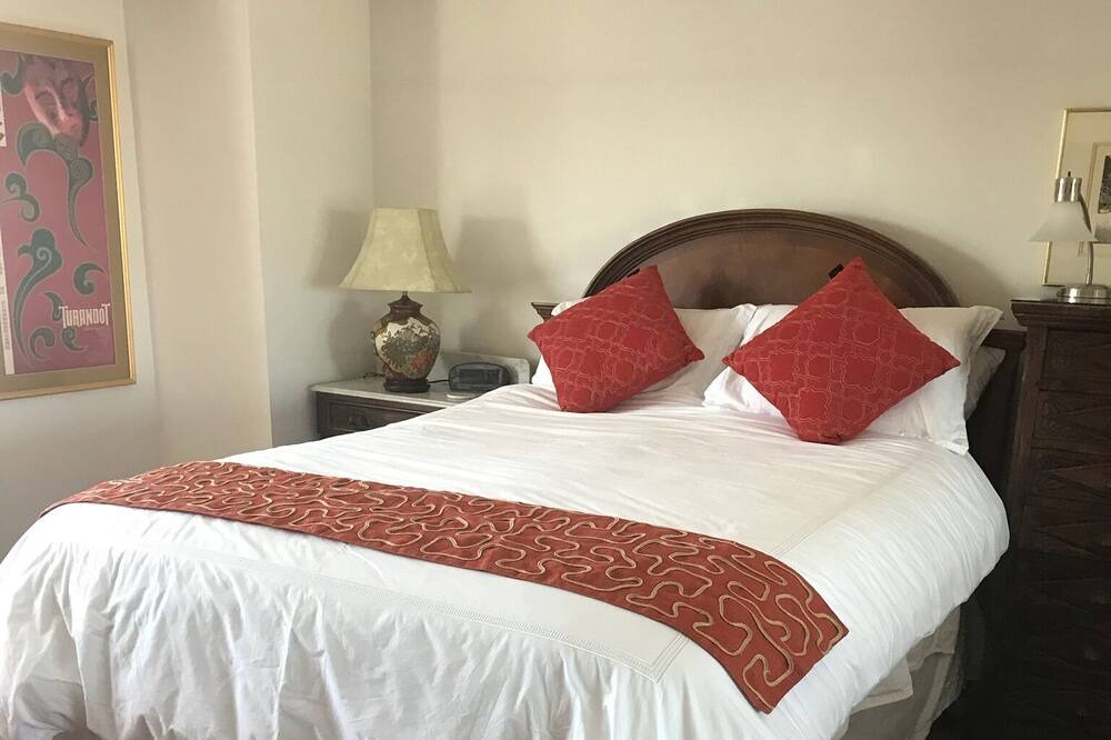 Photo of Bedroom in Fillmore District