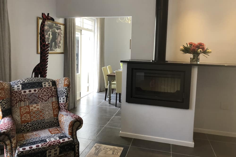 Photo of Livingroom in Stellenbosch
