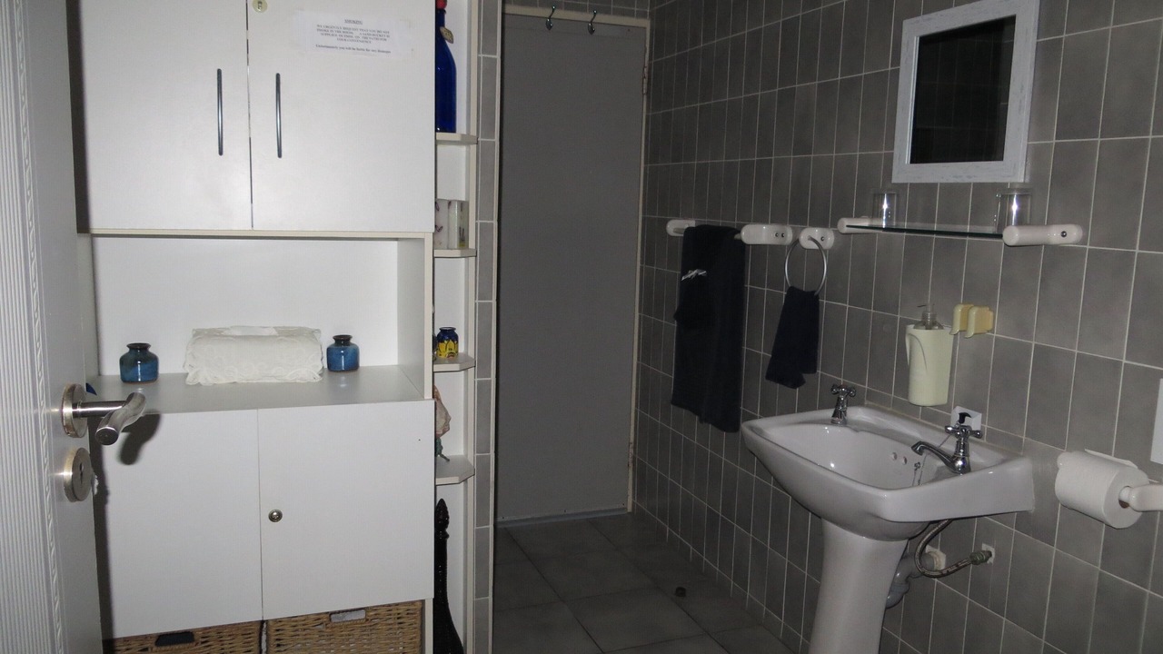 Photo of Bathroom in Yzerfontein