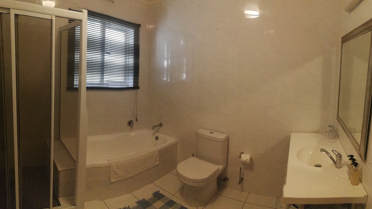 Photo of Bathroom in Newlands