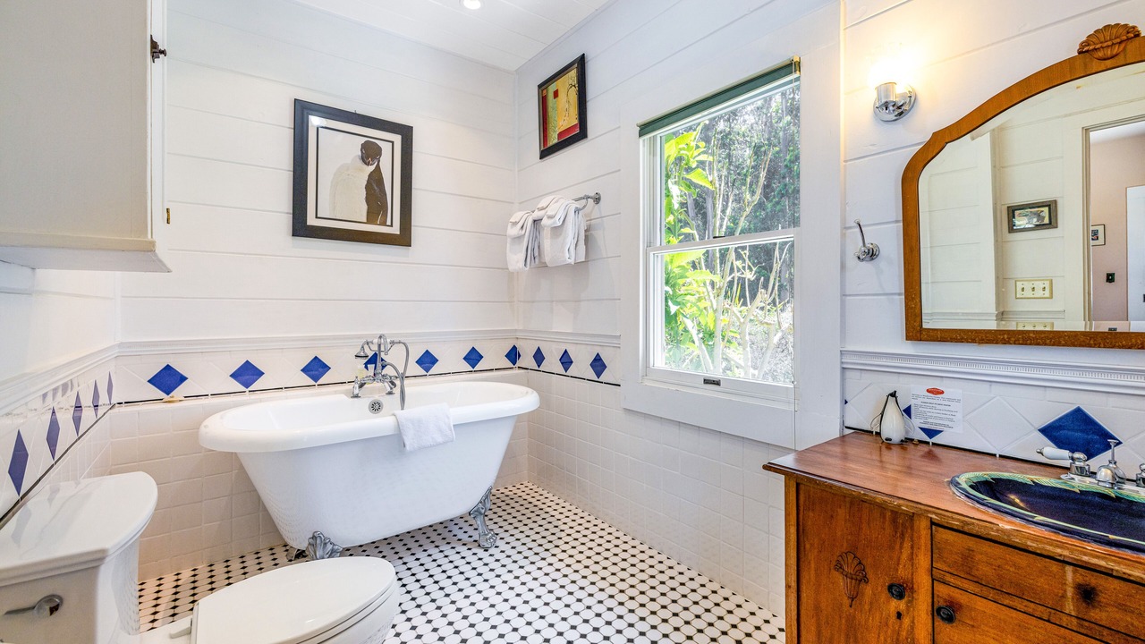 Photo of Others in Albion