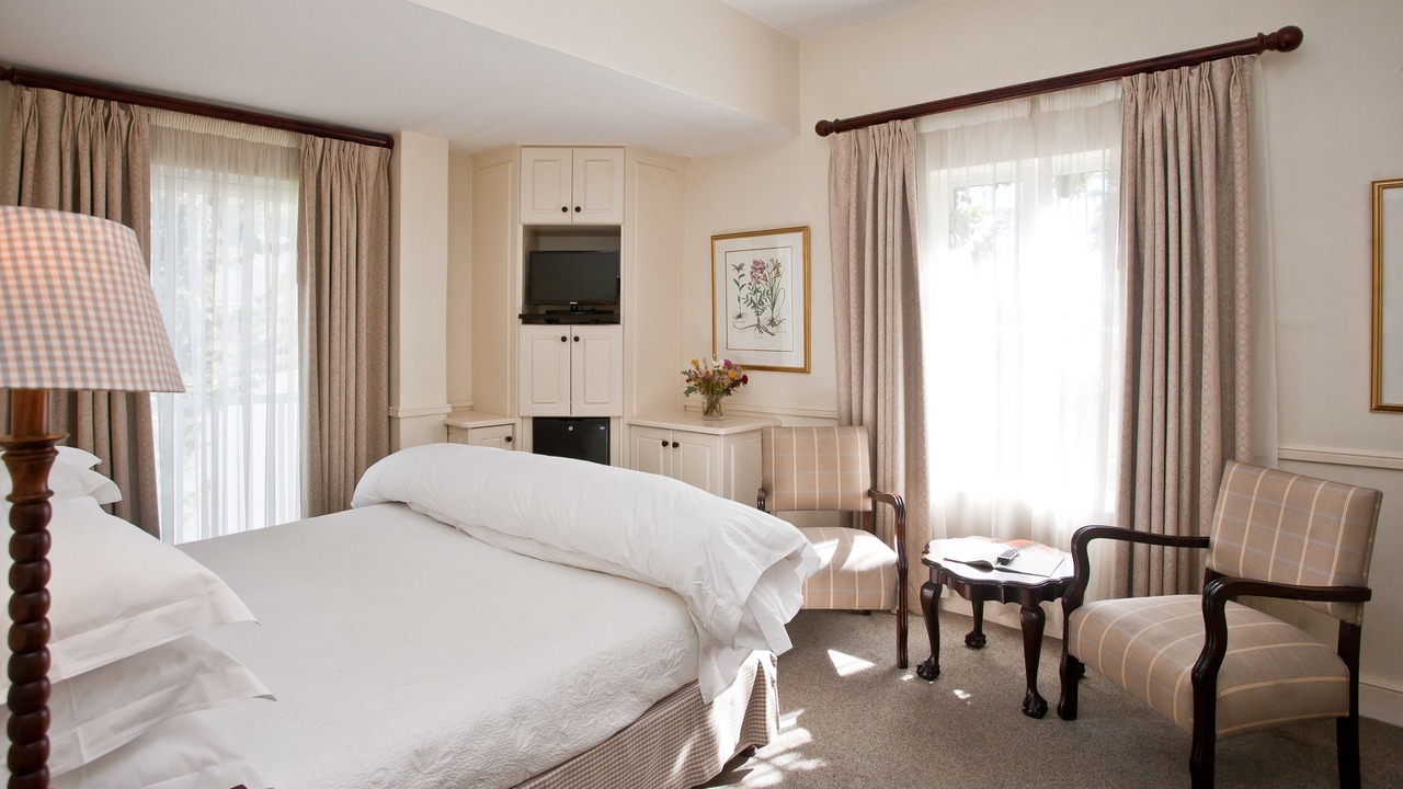 Photo of Bedroom in Oudtshoorn