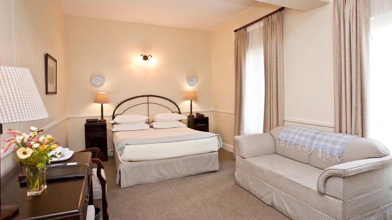 Photo of Bedroom in Oudtshoorn